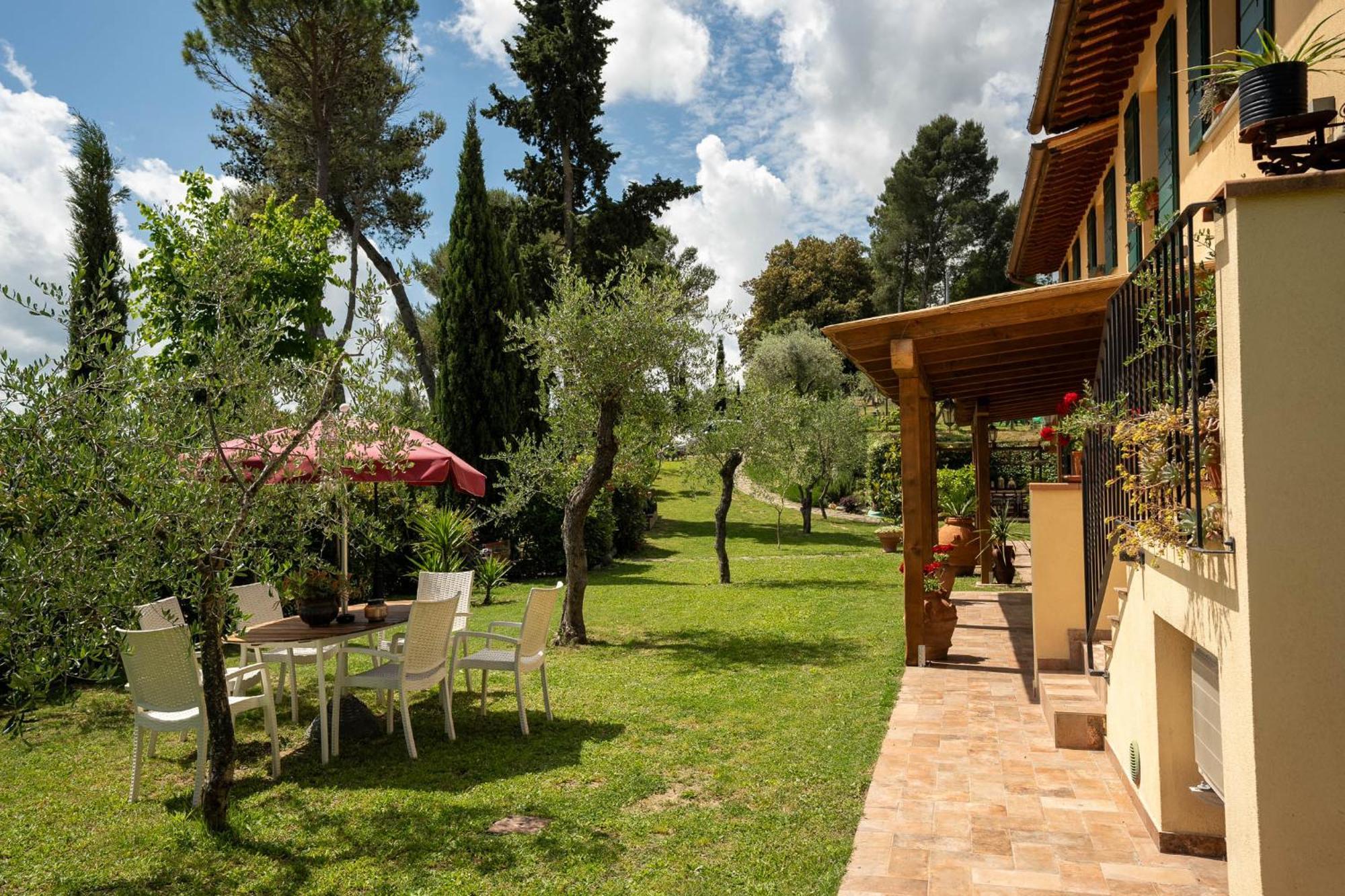 Holiday House Cuordinatura Montopoli in Val dʼArno Buitenkant foto